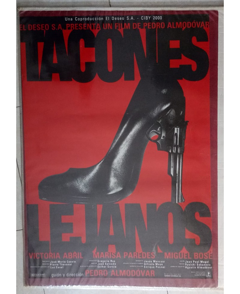 Tacones lejanos