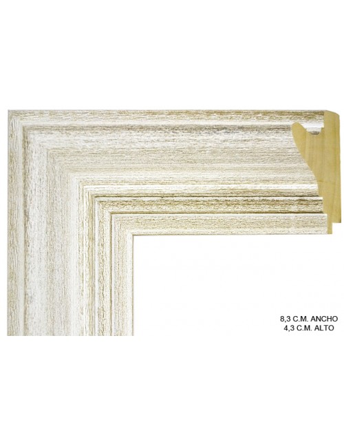Moldura de color crema