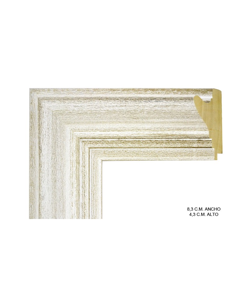 Moldura de color crema
