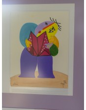 Hombre leyendo el periodico