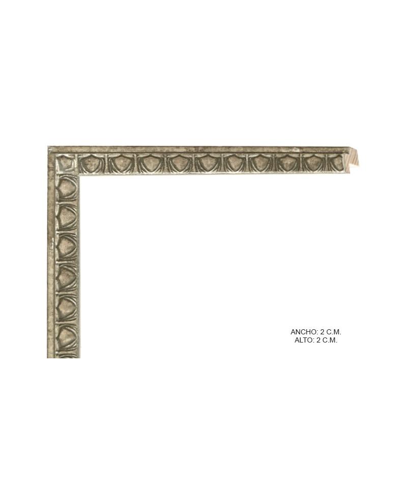 Marco plateado con tonos dorados