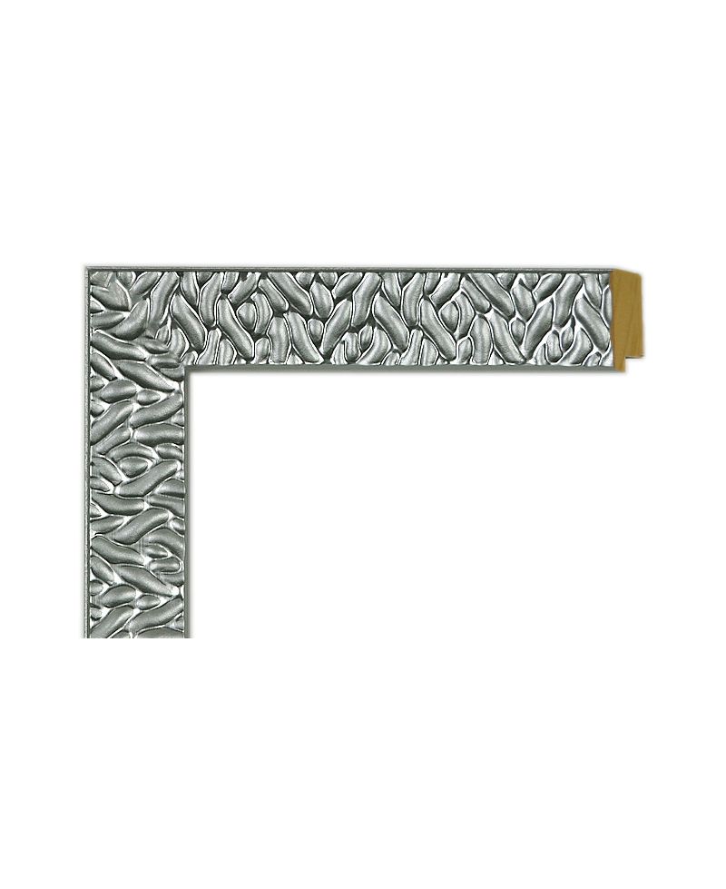 Marco a medida de color plata.