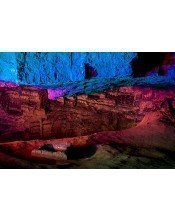 Interior de la cova Tallada